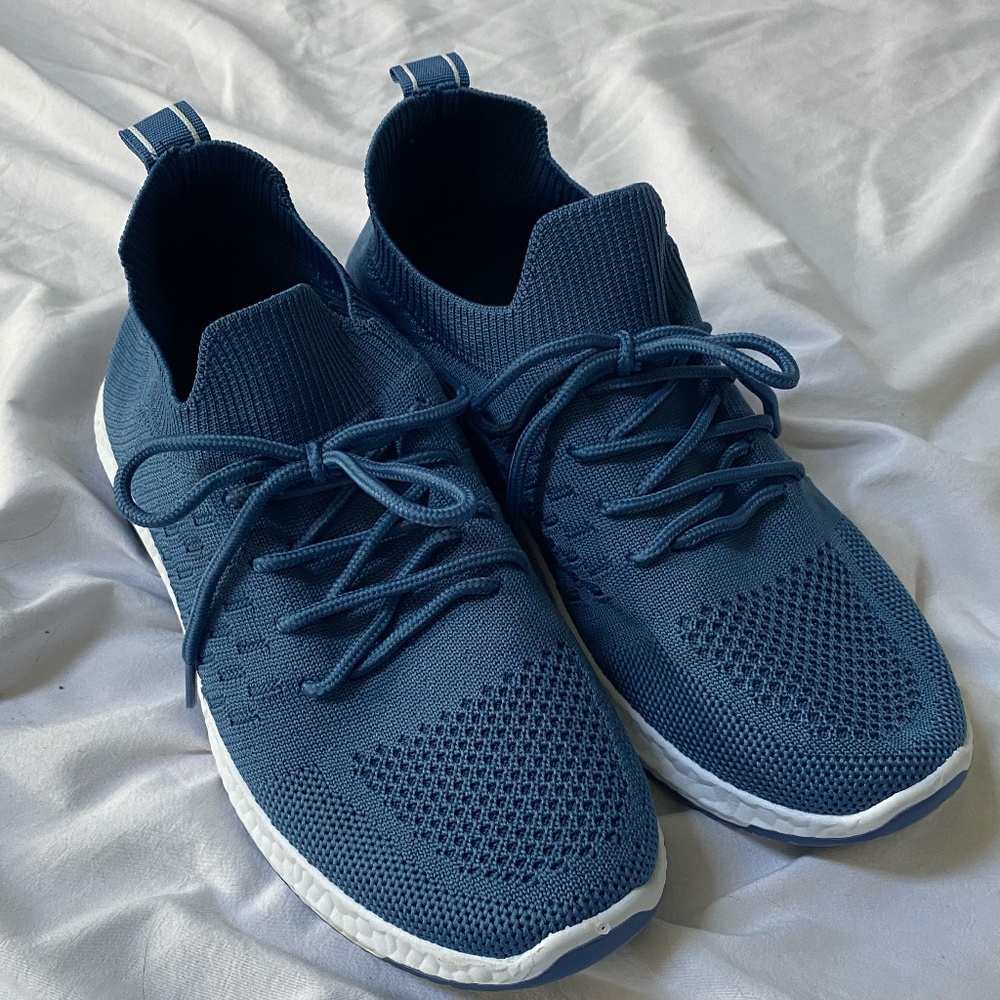 Danskin Slip on Sneakers Size 9